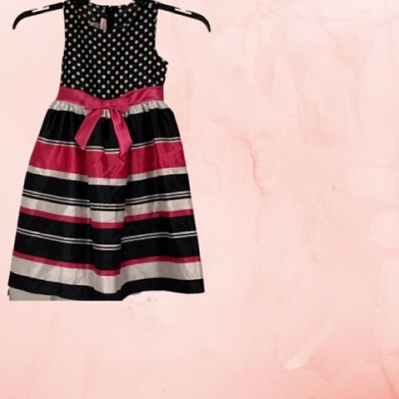 🎠 Ashley Ann Dress   - Picture 1 of 7